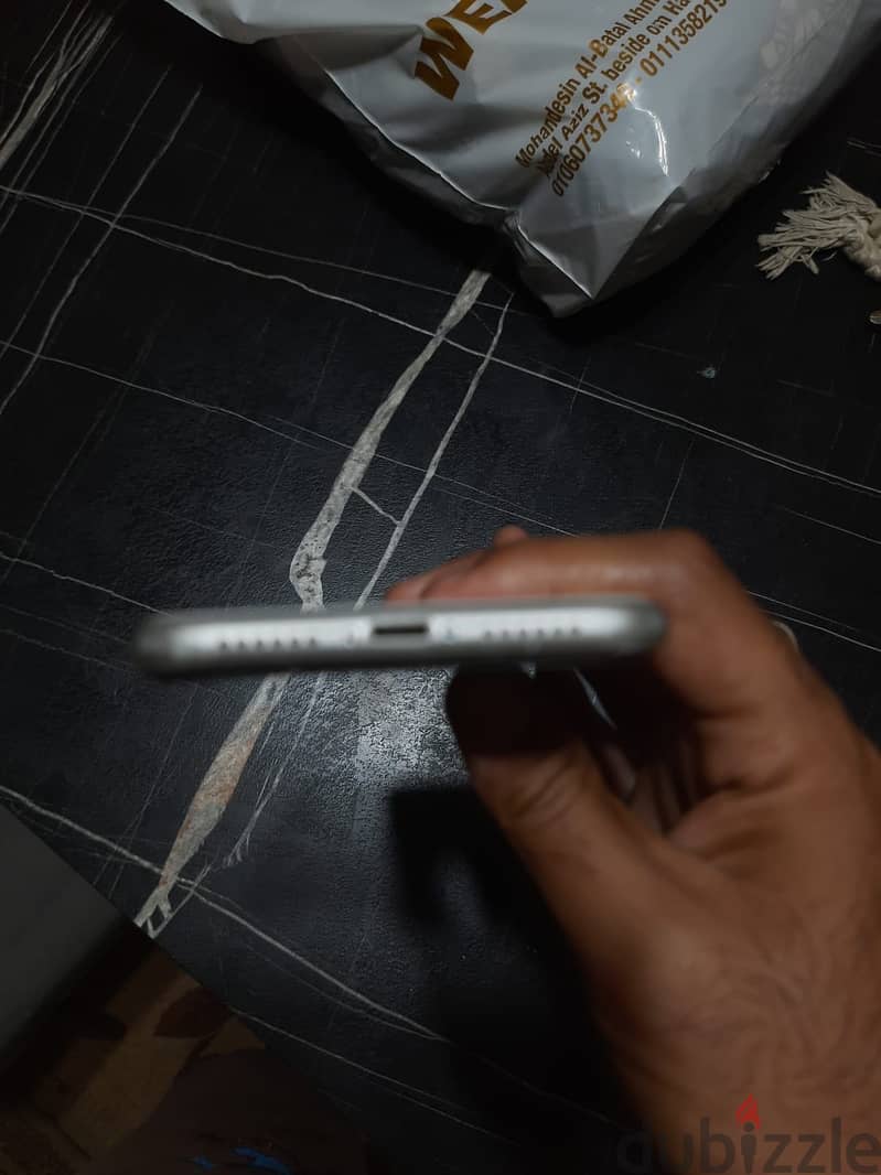 Apple - iPhone 11 2