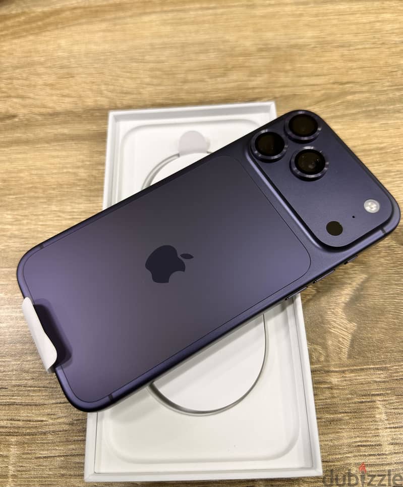 Apple - iPhone 17 Pro Max 2