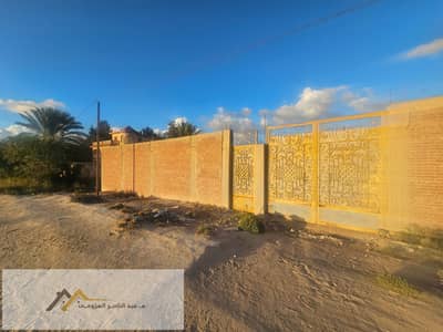 قطعة ارض على ناصية فى موقع مميز جدا امام استاد برج العرب