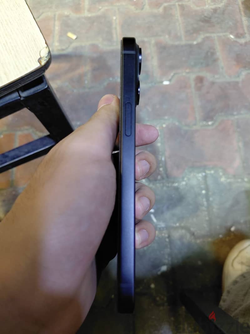 Apple - iPhone 15 1