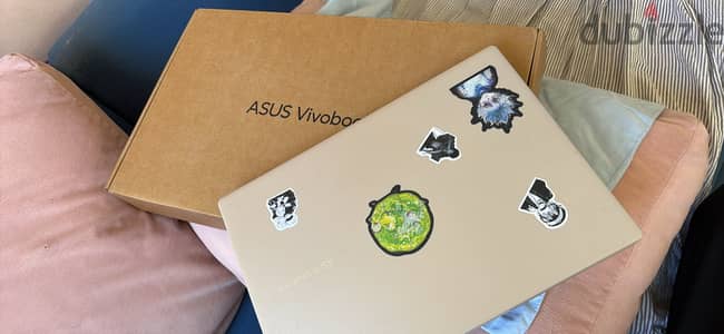 Asus Vivobook 14 | snapdragon x | Ram 16 | SSD 512 | 27000 LE |