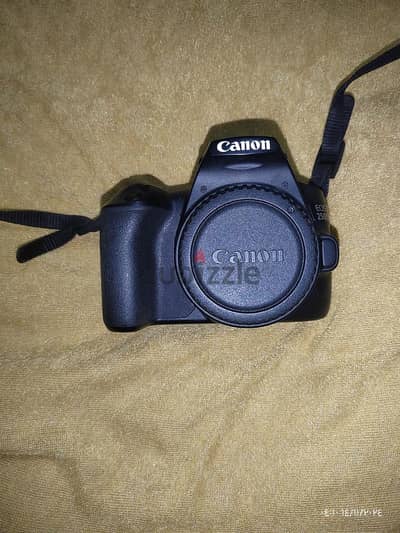 للبيع Canon 250D + عدد 2 لينس