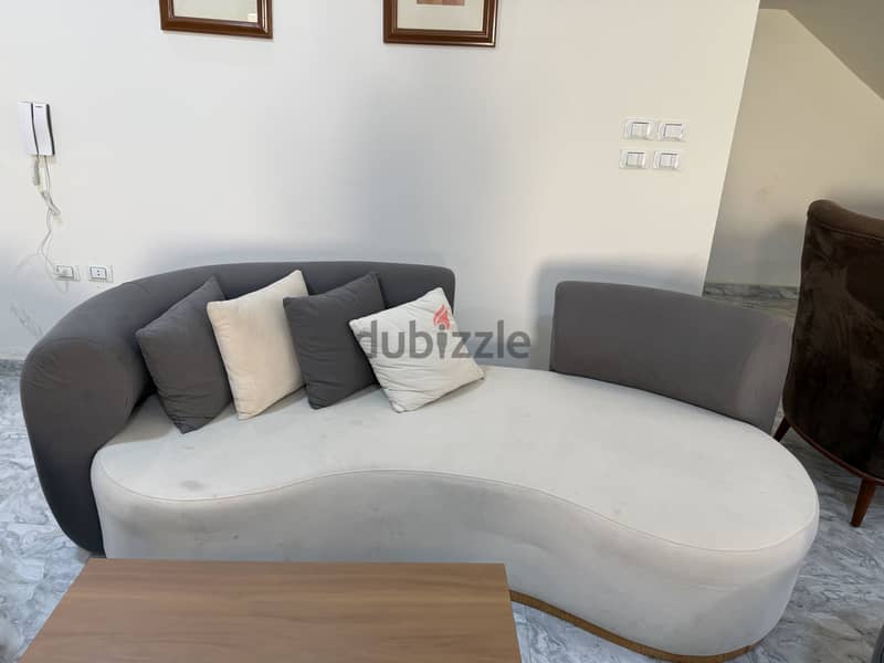 Living room 2