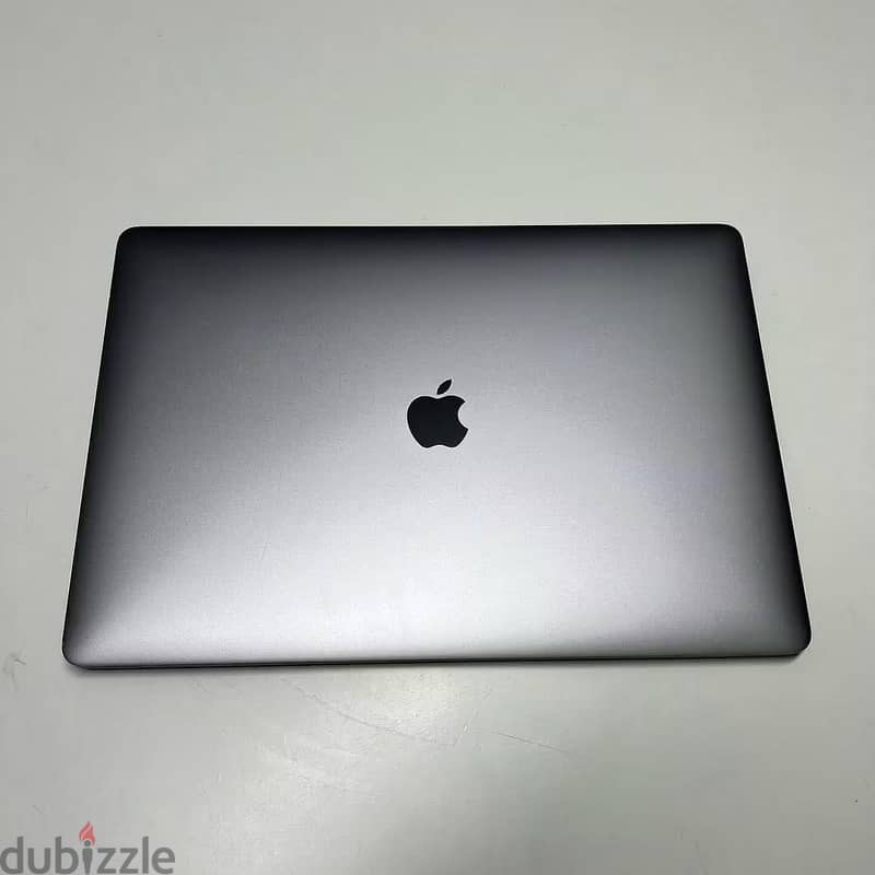 MacBook Pro (2017) 15” i7 3