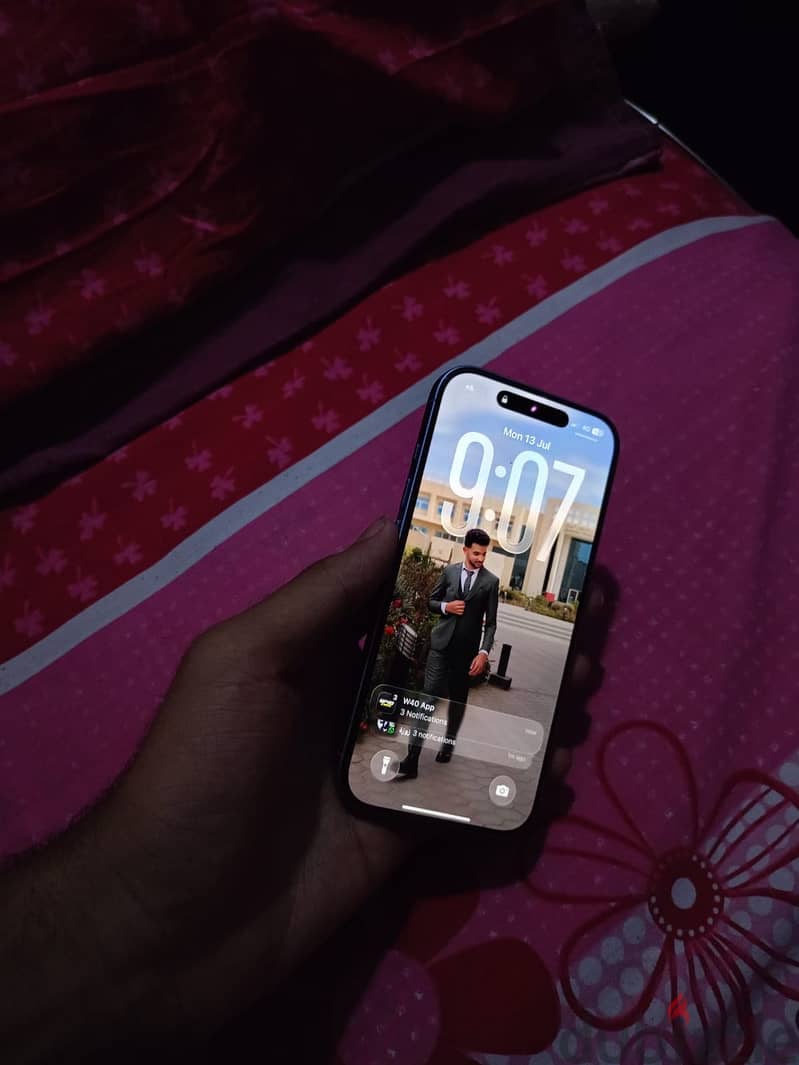 Apple - iPhone 17 2