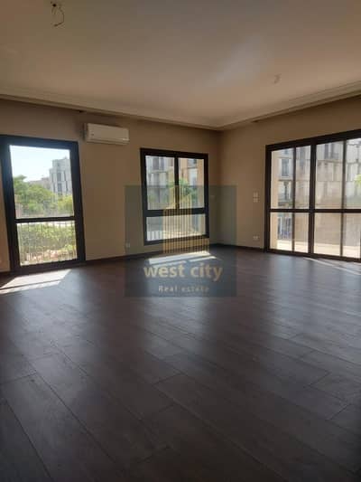 Apartment for sale in courtyard sodic west