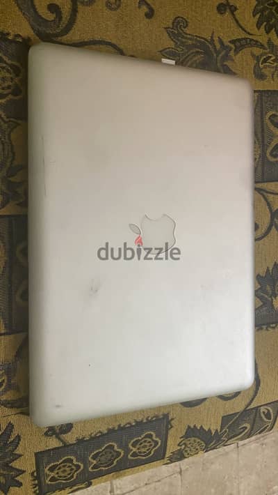 MacBook late 2011
