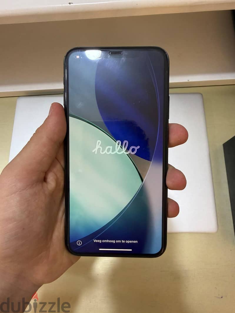Apple - iPhone 11 Pro Max 1