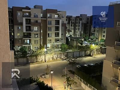 شقه لقطه للبيع استلام فورى تشطيب الترا مودرن فى جايد امام الرجاب مباشرة بالقرب من طريق السويس