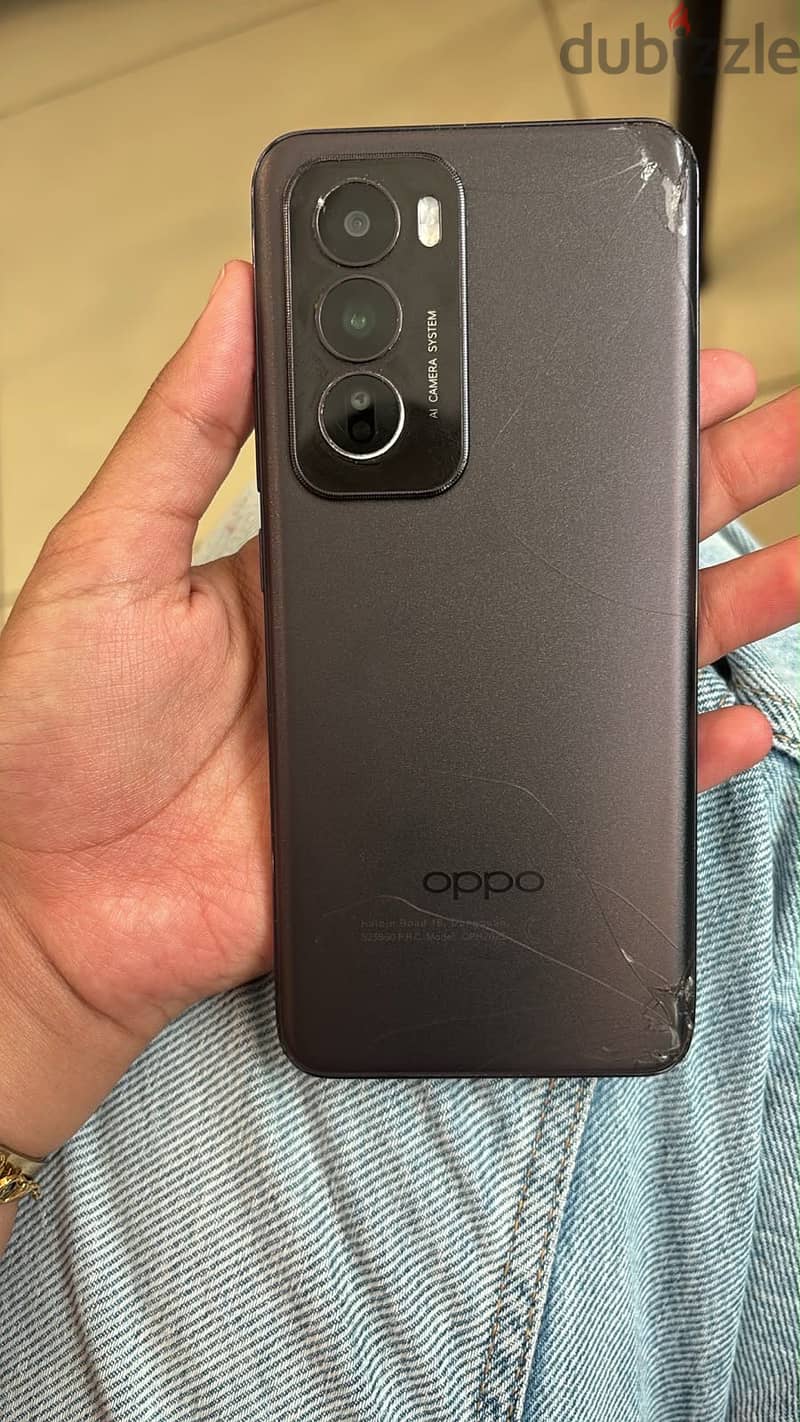 OPPO Reno12 1