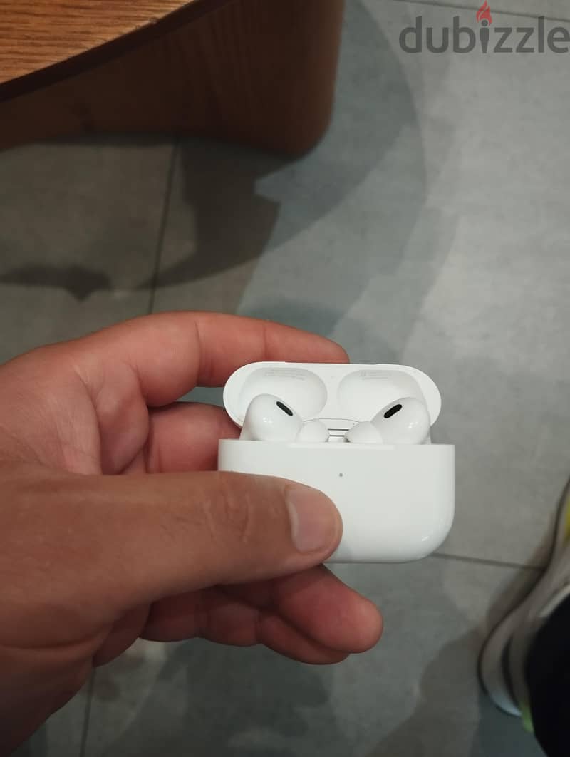 airpods pro 2 tipe-c 4