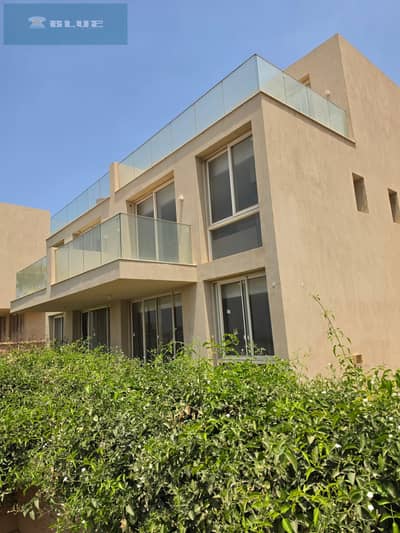 للبيع في المونت جلالة – Twin House فيو بحر وجبال موقع مميز