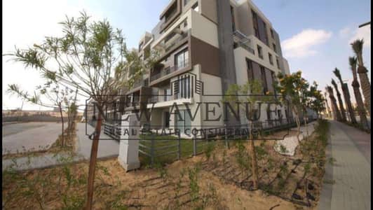 شقة غرفتين للبيع في كمبوند palm hills القاهرة الجديدة، موقع مميز جداً وبحري