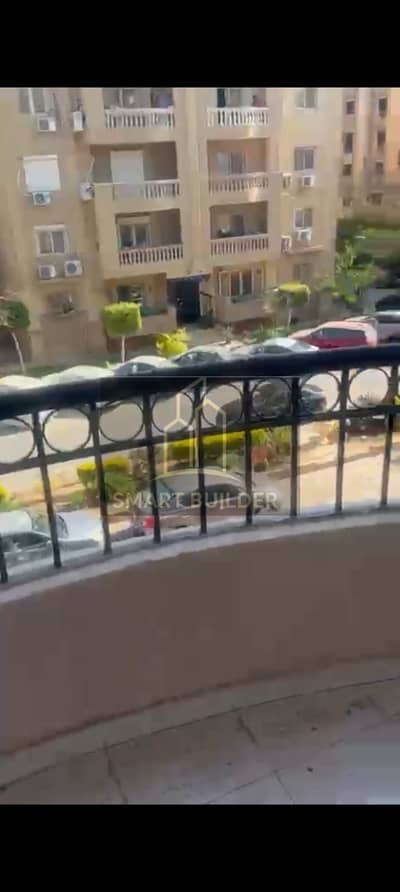 شقة للإيجار الدور الثالث بكمبوند الاشرافية خلف واتر واي مباشرة و سعودي ماركت و بجوار الرحاب بوابة ٦ شقة غرفتين بالمطبخ موقع مميز