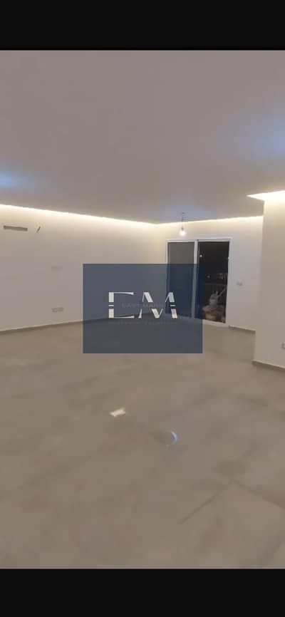 Apartment for Rent with Kitchen and Air Conditioners, Super Lux Finished