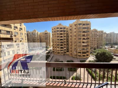 شقة لقطة للبيع سكني 160مترمباني 2003 عمارات المدافعية ارض الجوالف مدينه نصر
