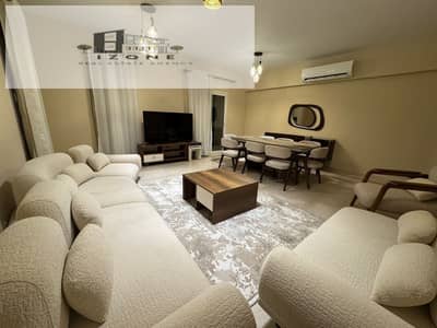 أفضل سعر شقة مفروشة بالكامل للإيجار في ميفيدا بوليفارد Mivida Boulevard القاهرة الجديدة New Cairo 191 متر 3 غرف نوم وغرفة مربية وإطلالة حمام سباحة