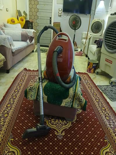 مكنسه كهربائيه توشيبا