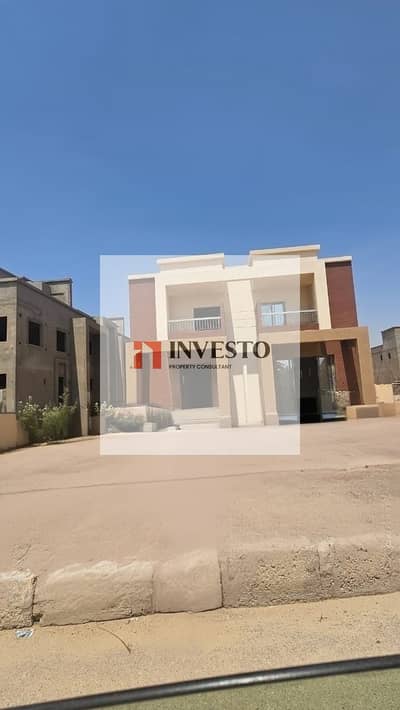 Villa for sale in a compound in Al-Obour City, immediate delivery in a prime location