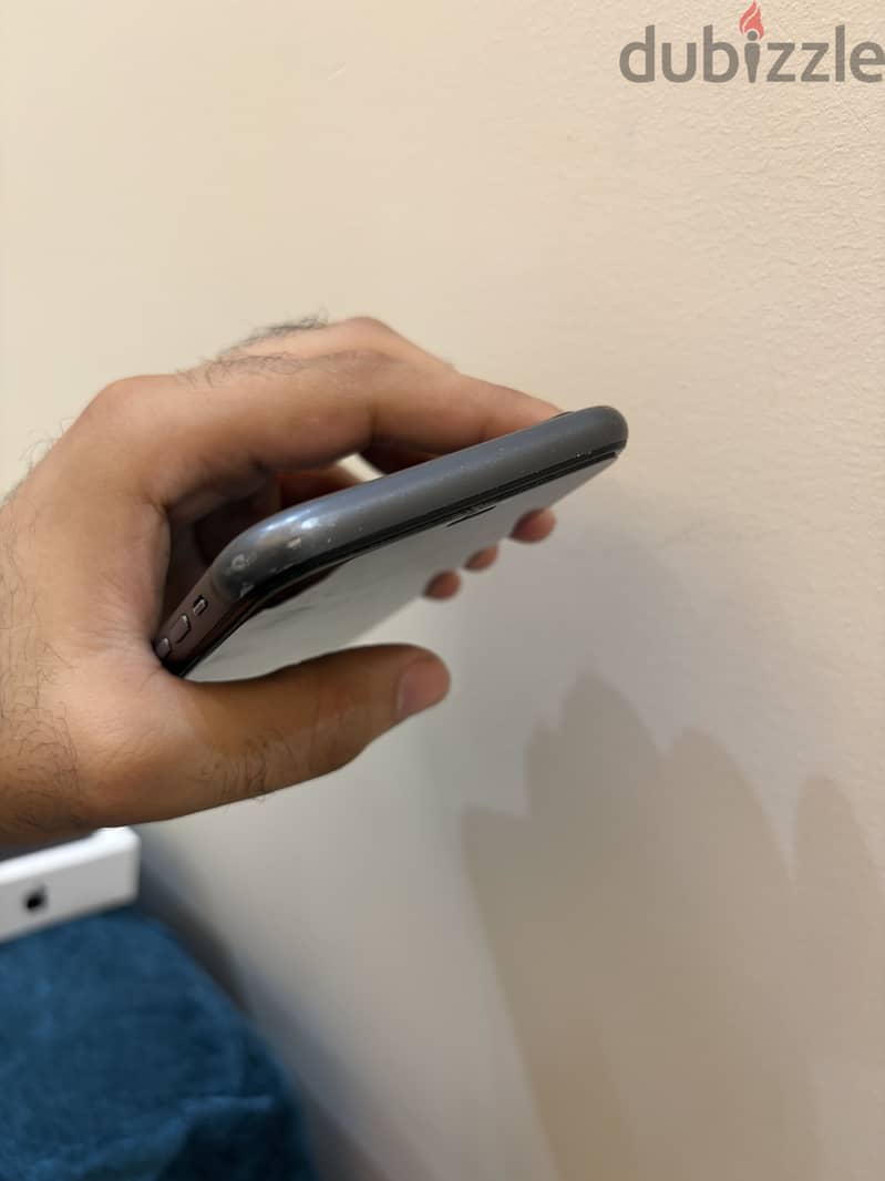 Apple - iPhone 11 1