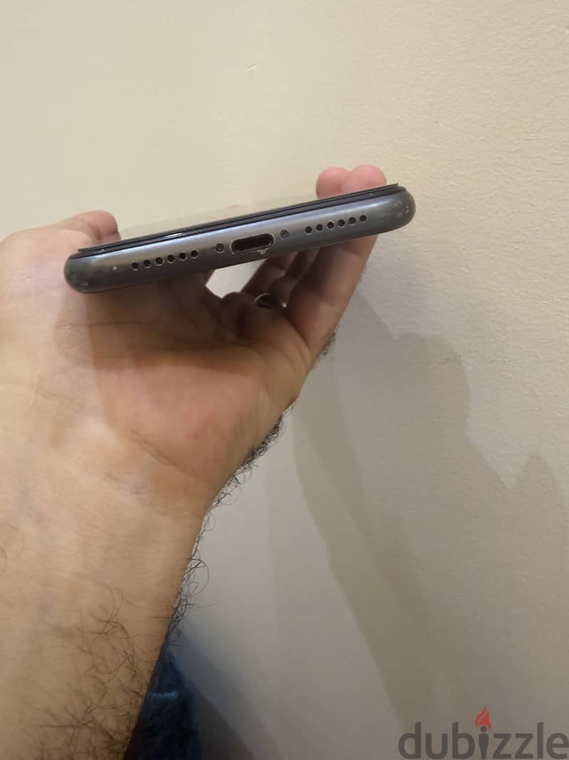 Apple - iPhone 11 4
