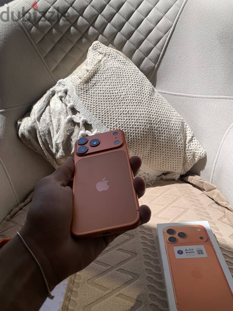 Apple - iPhone 17 Pro Max 3
