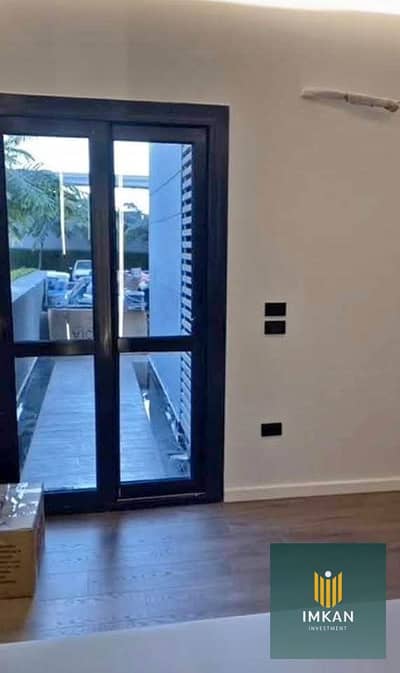 شقه للبيع و بالتقسيط حتى 8 سنين استلام فوري ومتشطبه في كمبوند لافيستا الباتيو اورو Lavista El Patio Oro التجمع الخامس جنب الجامعه الامريكيه