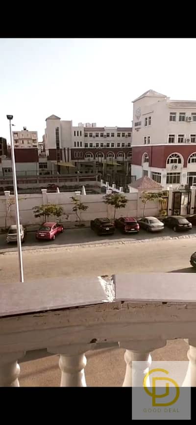 شقة 170م واجهة أمامي للبيع في الشروق المنطقة الثامنة عمارات | دور ثاني تشطيب كامل ريسبشن 3 قطع L شقة 170م واجهة أمامي للبيع في الشروق المنطقة الثامنة عمارات | دور ثاني تشطيب كامل ريسبشن 3 قطع L