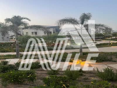 فيلا مستقة 330 متر للبيع باقل سعر في الماركت فيو مباشر على لاندسكيب في كمبوند هايد بارك القاهره الجديدة Hyde Park New Cairo