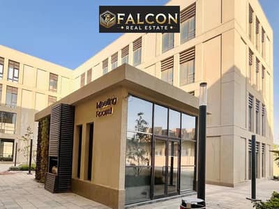 Ready-to-move-in office - 118 sq m, minutes from Golden Square, Marakez D5 MindHous, Fifth Settlement, District 5, only 8 minutes from AUC. Installmen