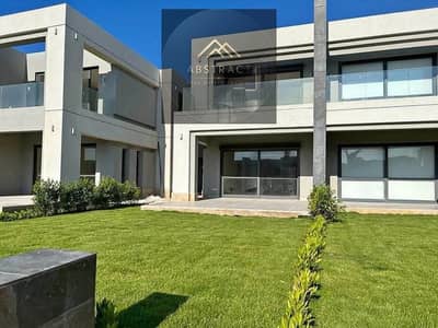 Townhouse for sale in La Vista Ray Ain Sokhna | prime location | luxury resort | private garden & full facilities | sea view & ideal for living and in