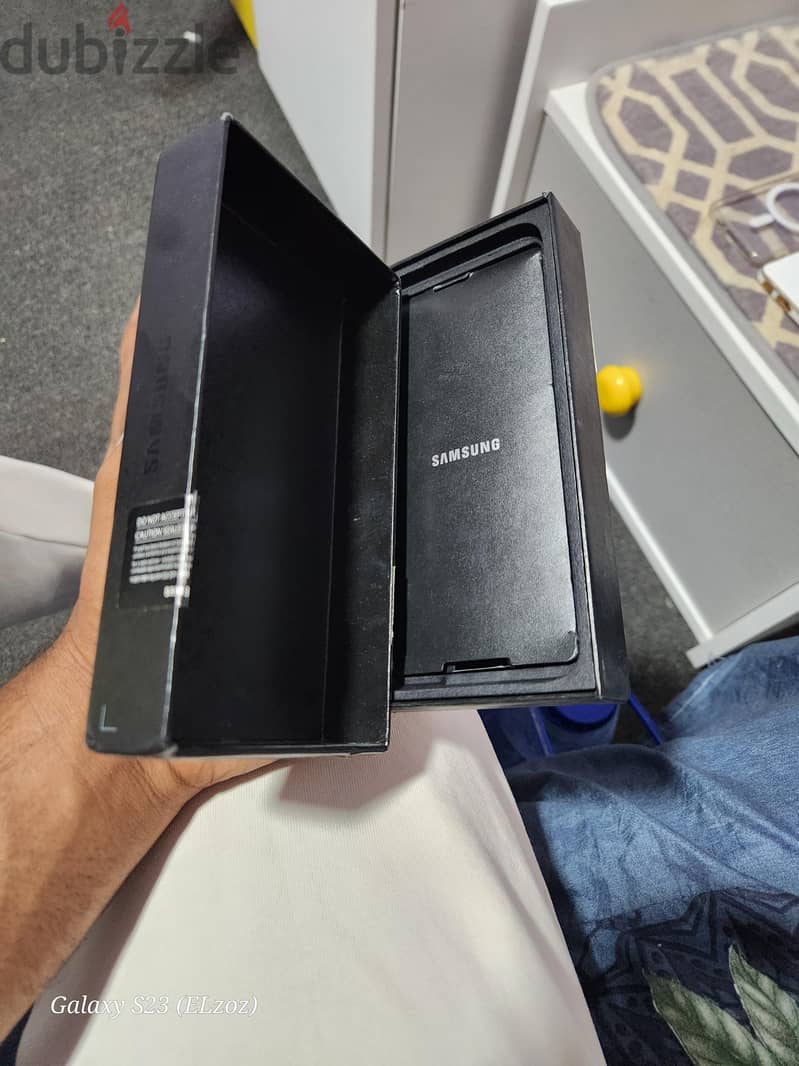Samsung S22 8