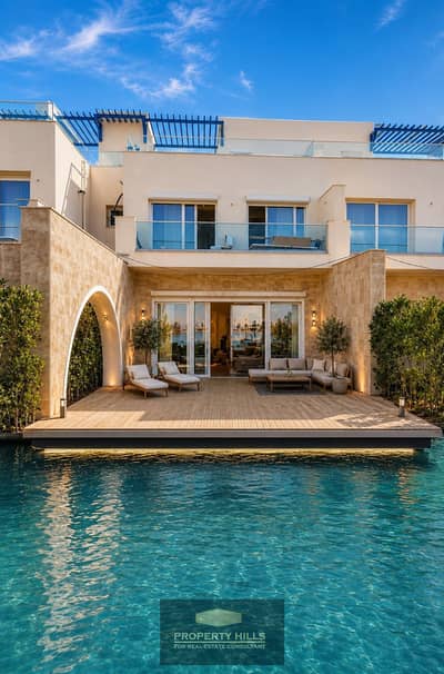 استلم فوري Floating Townhouse متشطب في راس الحكمة بجوار فوكا باي و بلايا سيشل