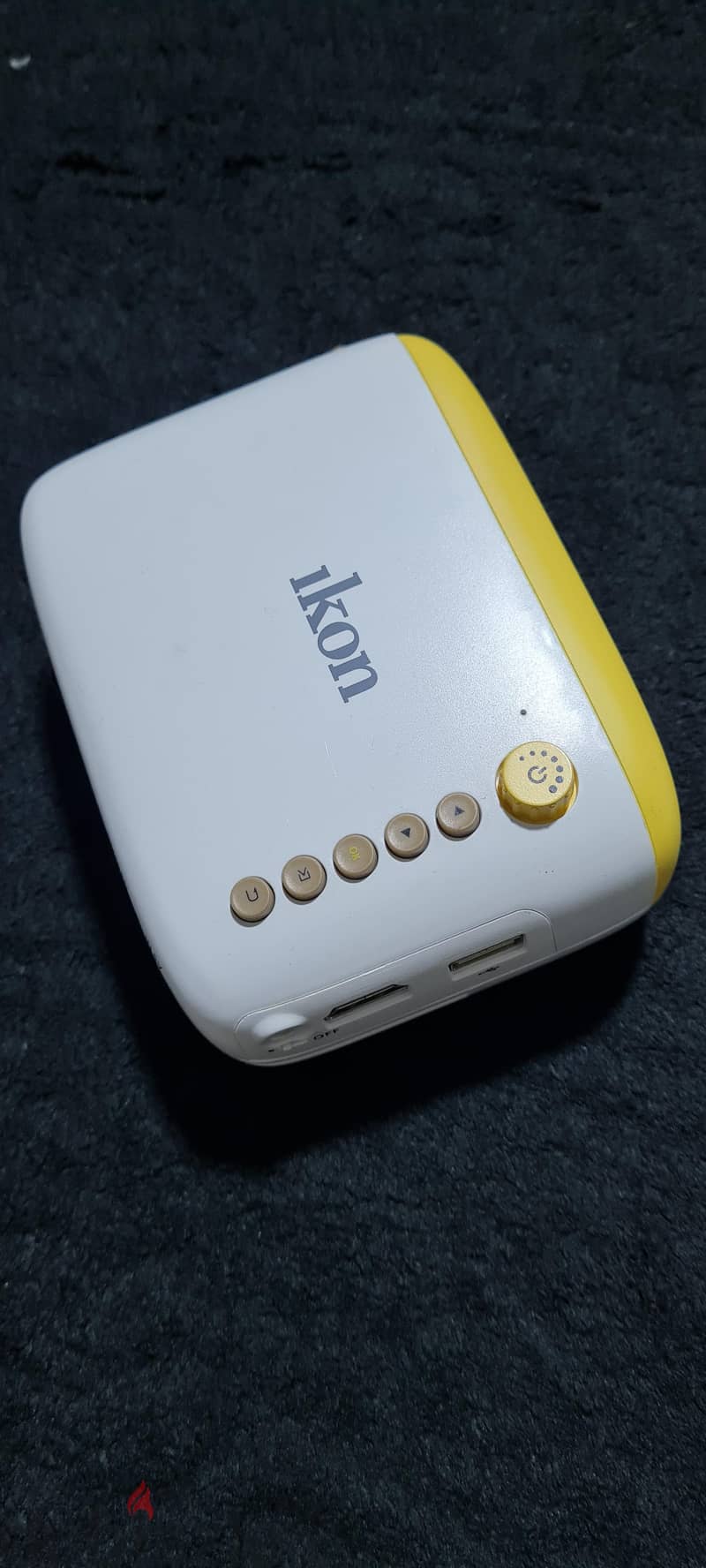 Ikon Led Projector 1