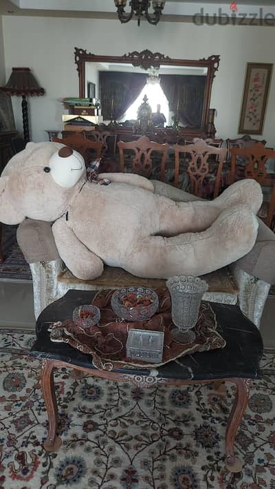 giant Teddy bear