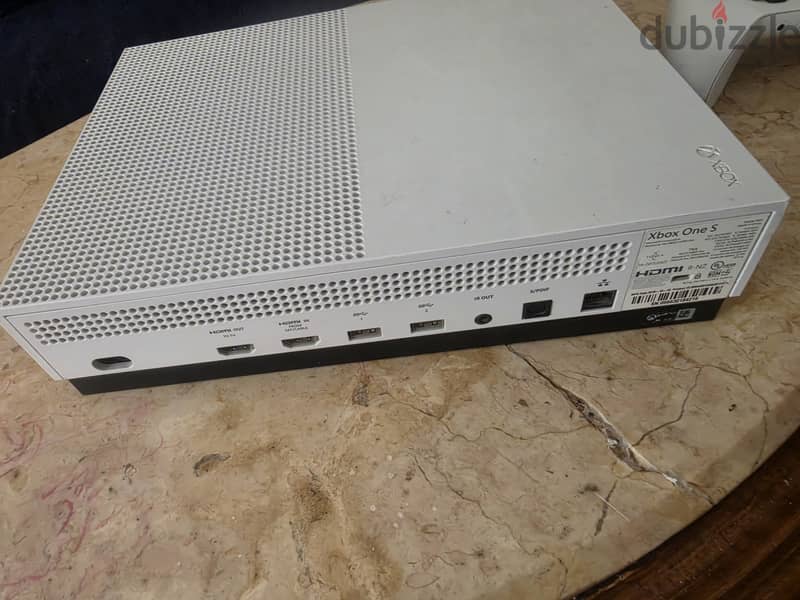 Xbox One s 1