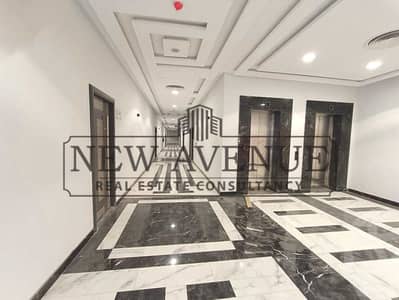 مساحة مكتبية مميزة في  Leven square متشطب بالكامل