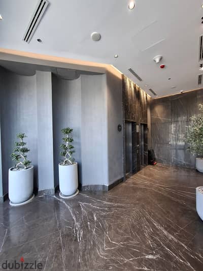 Office for rent directly on Al-Tas'een Al-Janoubi, area 165 meters in Al-Tagammu Al-Khamis