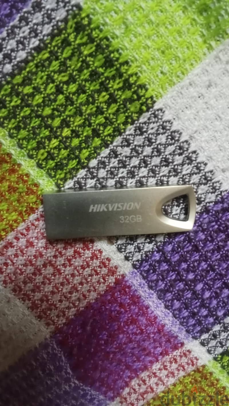 Hikvision 1