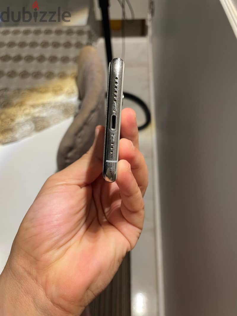 Apple - iPhone XS 3