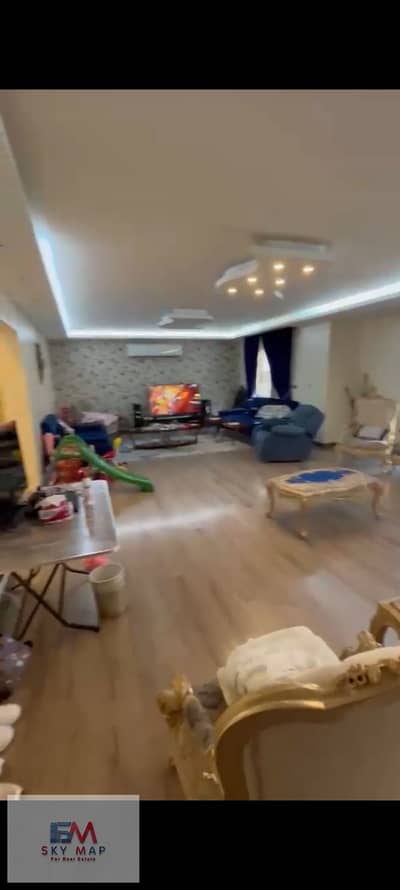 شقه 223م تشطيب خاص وايد جاردن للبيع في مدينه  الرحاب بسعر ممتاز جدا