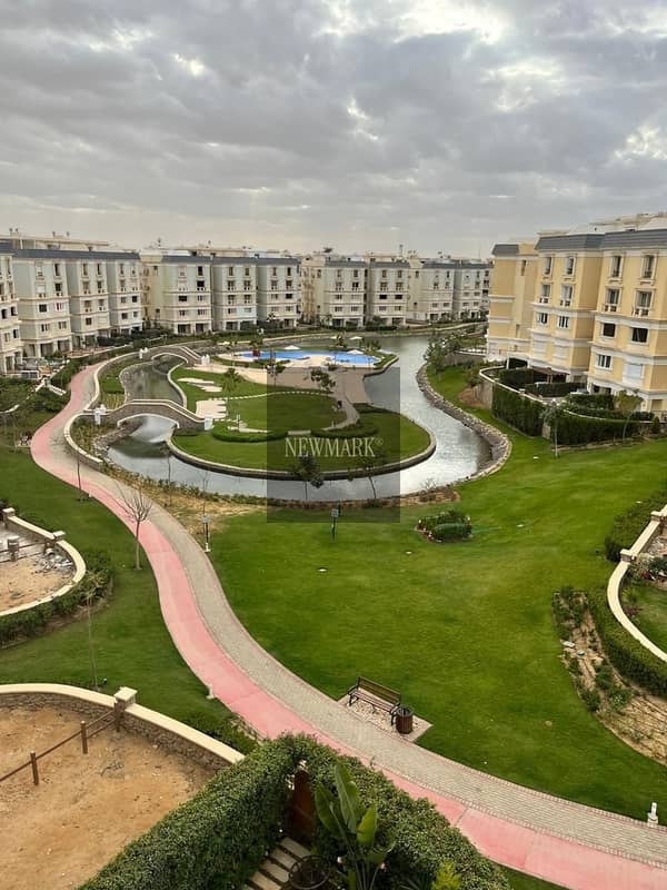 Ready to Move For Sale ivilla Roof 300 m + 80 m Roof 4 bedroom in Mountain View Hyde Park next to Mivida Emaar, The Square - New Cairo, 5th Settlement