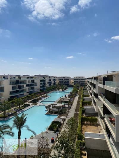 شقة بموقع مميز مباشر على ليك للبيع في ليك فيو ريزيدنس 2 التجمع الخامس Lake View Residence 2 New Cairo