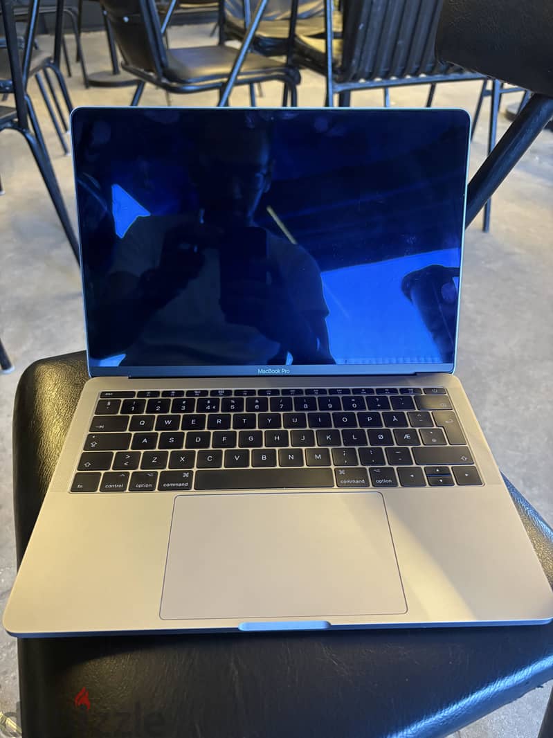 macbook pro 2017 1
