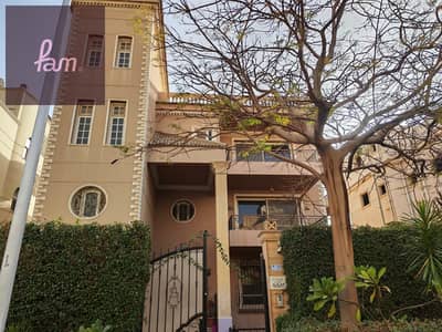 فيلا للبيع في المجاوره الخامسه - التجمع الاول