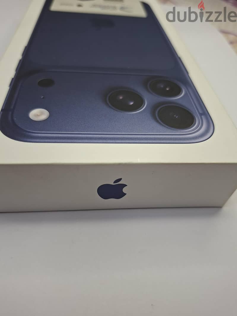 Apple - iPhone 17 Pro Max 1