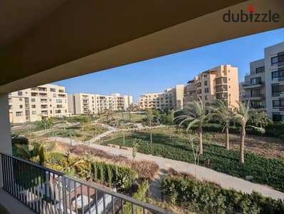 Apartment for sale with distinctive finishing and a terrace overlooking the landscape
