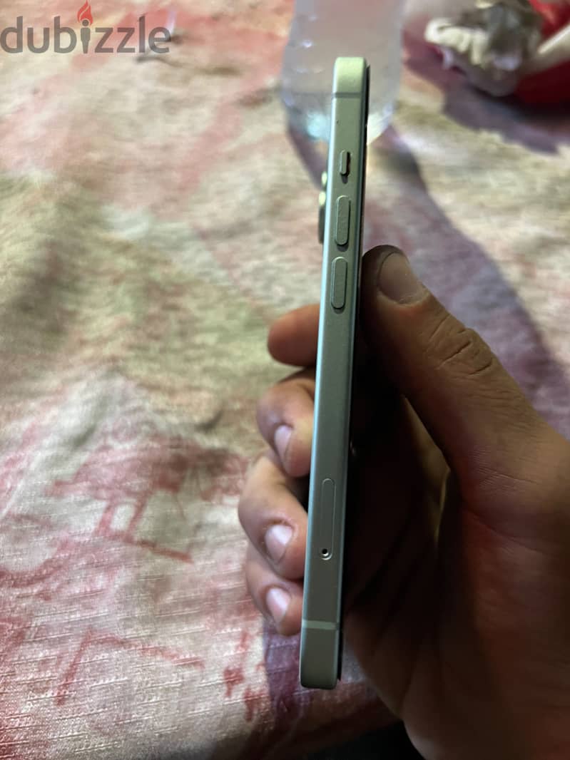 Apple - iPhone 15 2