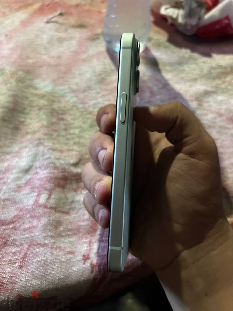 Apple - iPhone 15 3