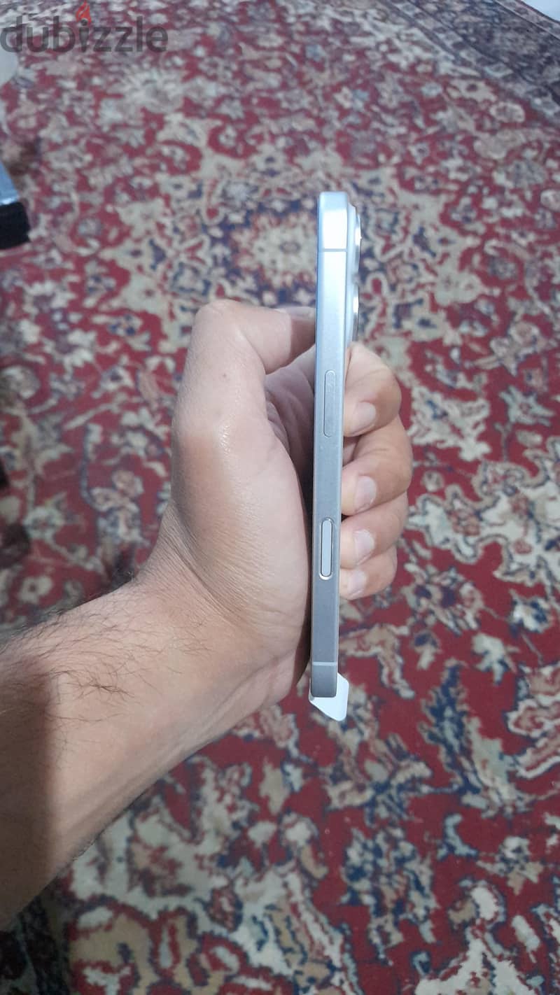 Apple - iPhone 16 3